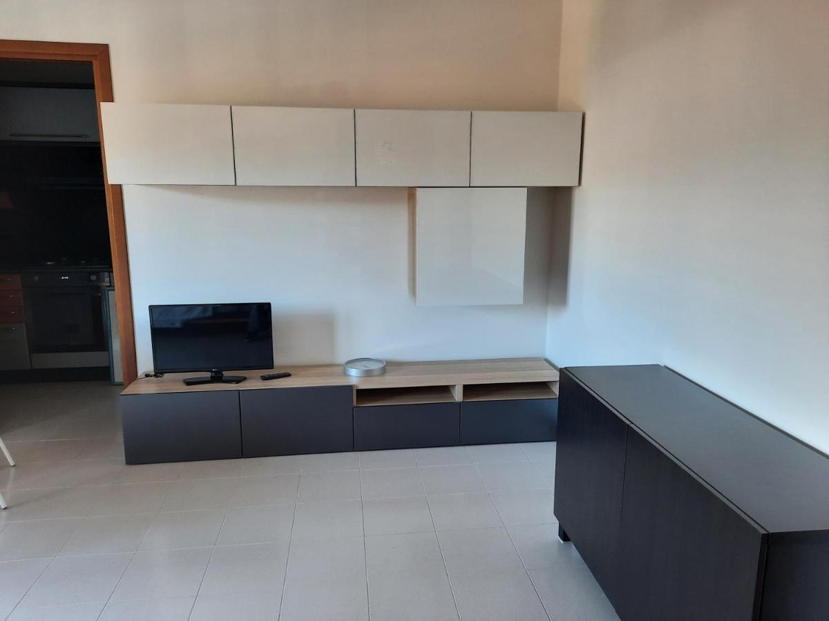 Appartamento Confortevole E Ben Servito San Mariano Exterior foto
